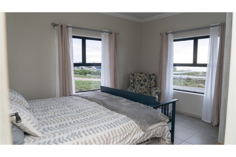 5 Bedroom Property for Sale in Da Gama Bay Western Cape